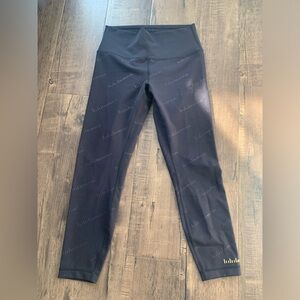 Special edition lululemon logo legging